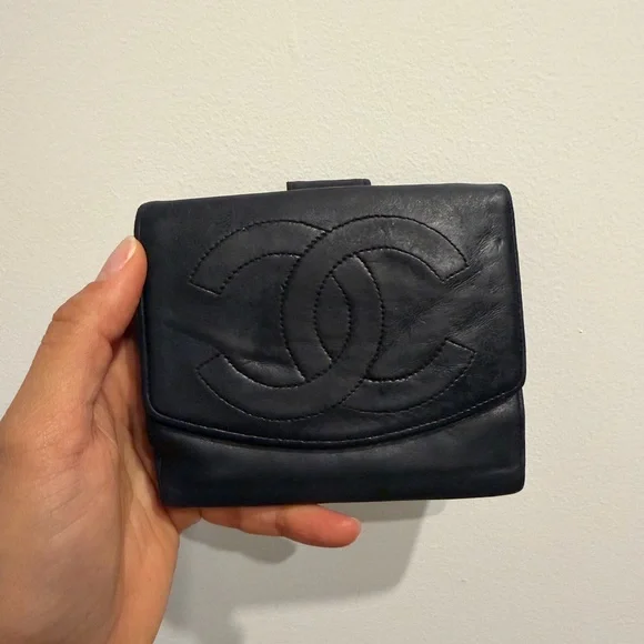 SOLD - Chanel Classic Black Leather Wallet - Picture 1 of 16